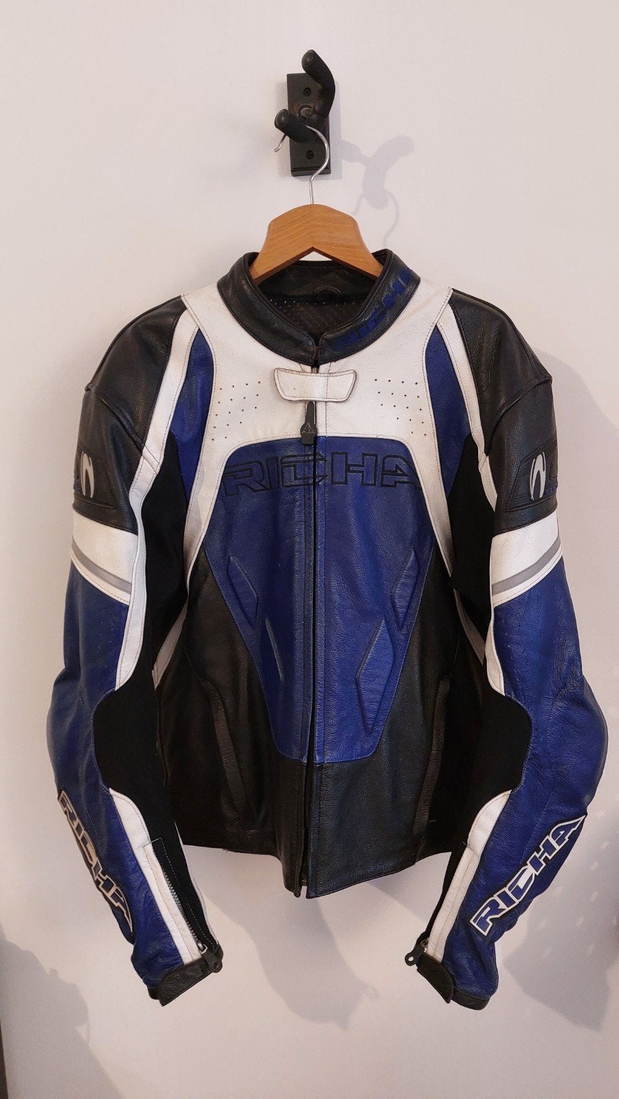 Luchtige lederen motorjas, Motoren, Kleding | Motorkleding, Ophalen