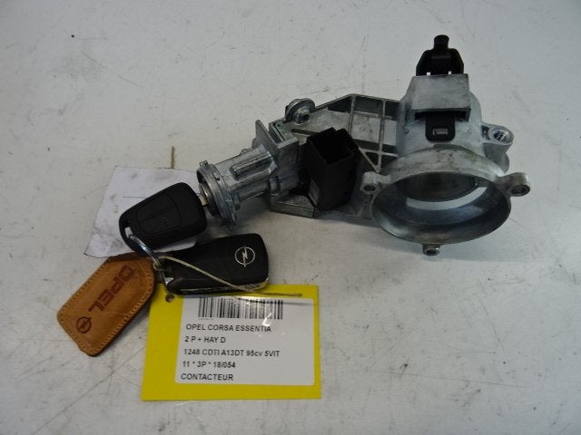 CONTACTSLOT Opel Corsa D (01-2006/12-2014), Gebruikt, Opel