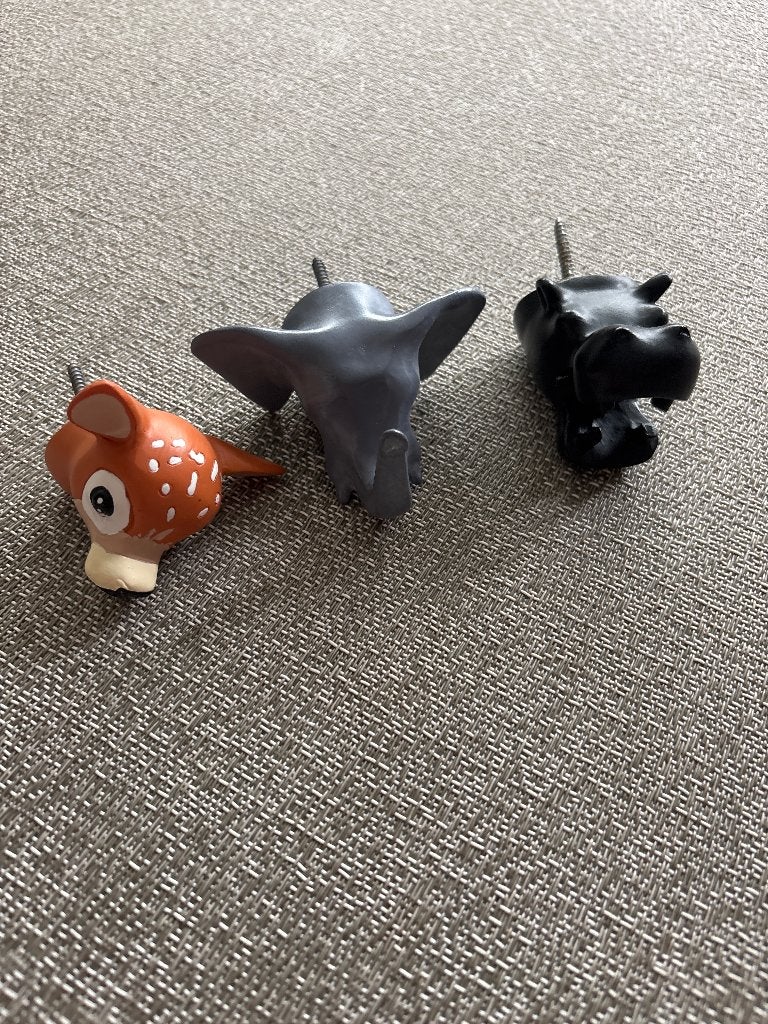 Kapstokjes 3 : dierenhoofdjes, Ophalen, Zo goed als nieuw, Kapstokje