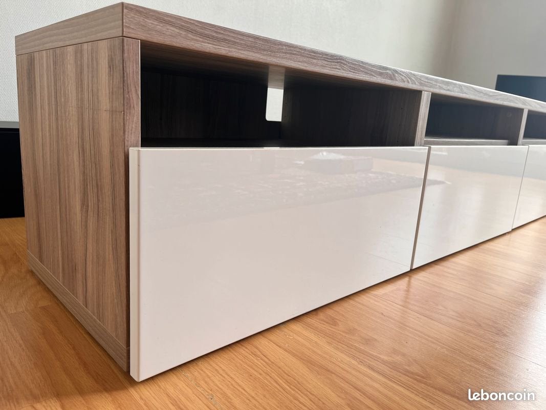 Meuble / Banc TV IKEA BESTÅ – Bois et Blanc – Excellent état, Maison & Meubles, Enlèvement, Comme neuf, Chêne