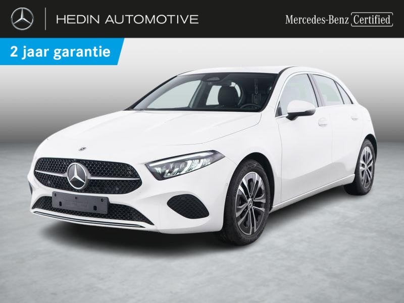 Mercedes-Benz A-Klasse 180 Hatchback Luxury Line | Smartphon, 4 cilinders, 136 pk, Wit, 5 zetels