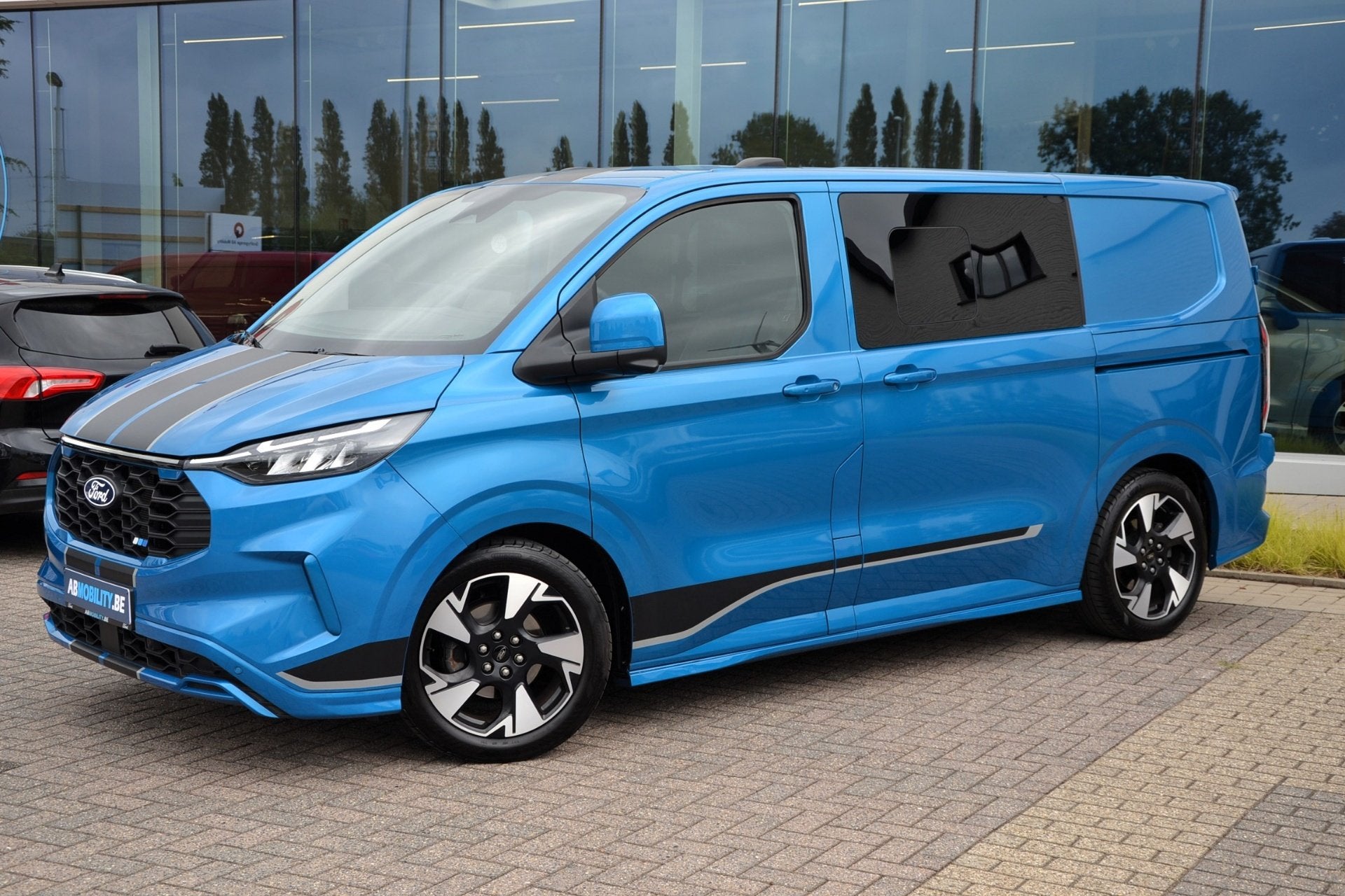 Ford Transit Custom Multi Use (5 pl) Sport 320S L1 AWD 2.0 E, Automaat, Gebruikt, Overige kleuren, Leder en Stof