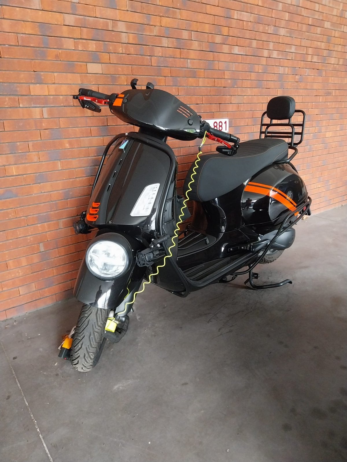 Unieke vespa GTV 300cc, Motos, Permis Moto A1 minimum, Automatique, Neuf, Particulier