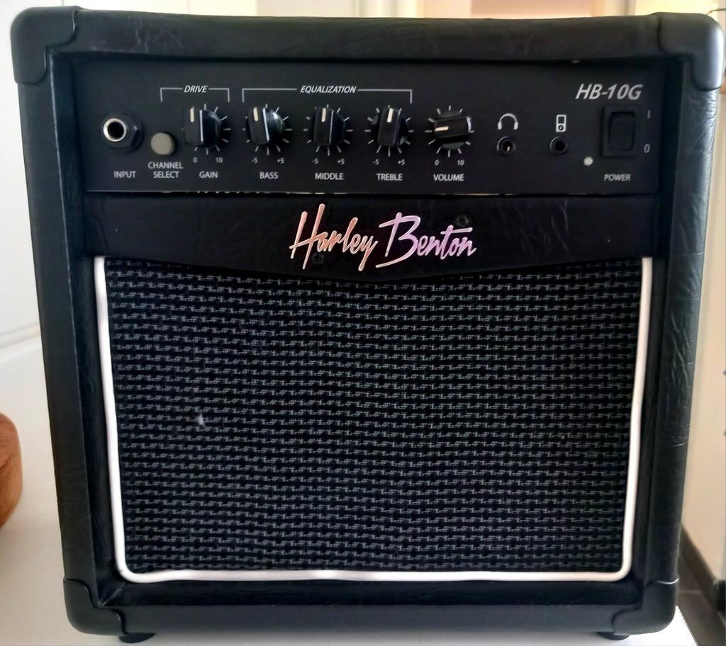 Versterker Harley Benton HB 10G, Musique & Instruments, Amplis | Basse & Guitare, Enlèvement
