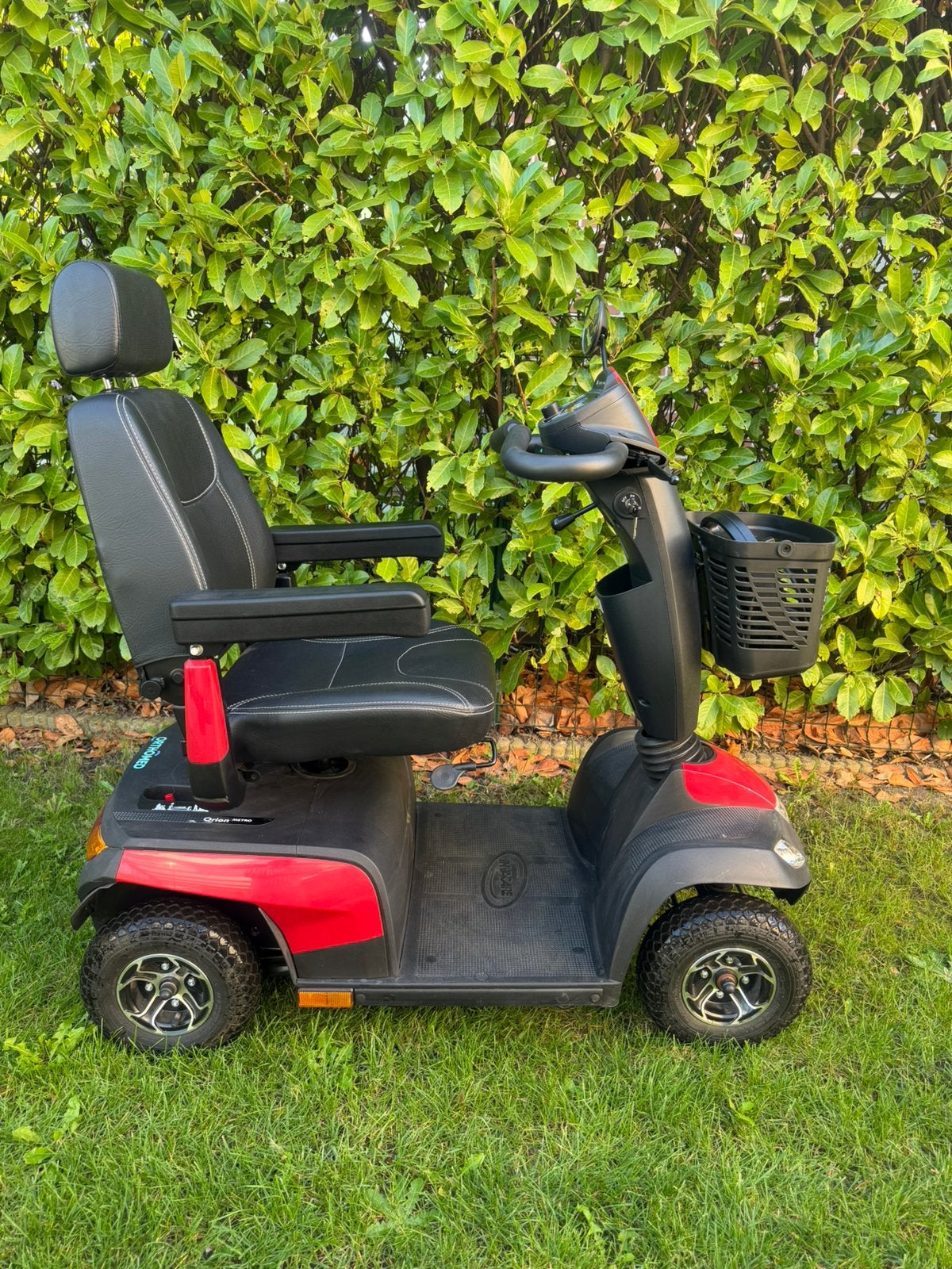 Bijna nieuwe scootmobiel invacare orion metro met garantie, Ophalen of Verzenden, Inklapbaar, Zo goed als nieuw, Elektrische rolstoel