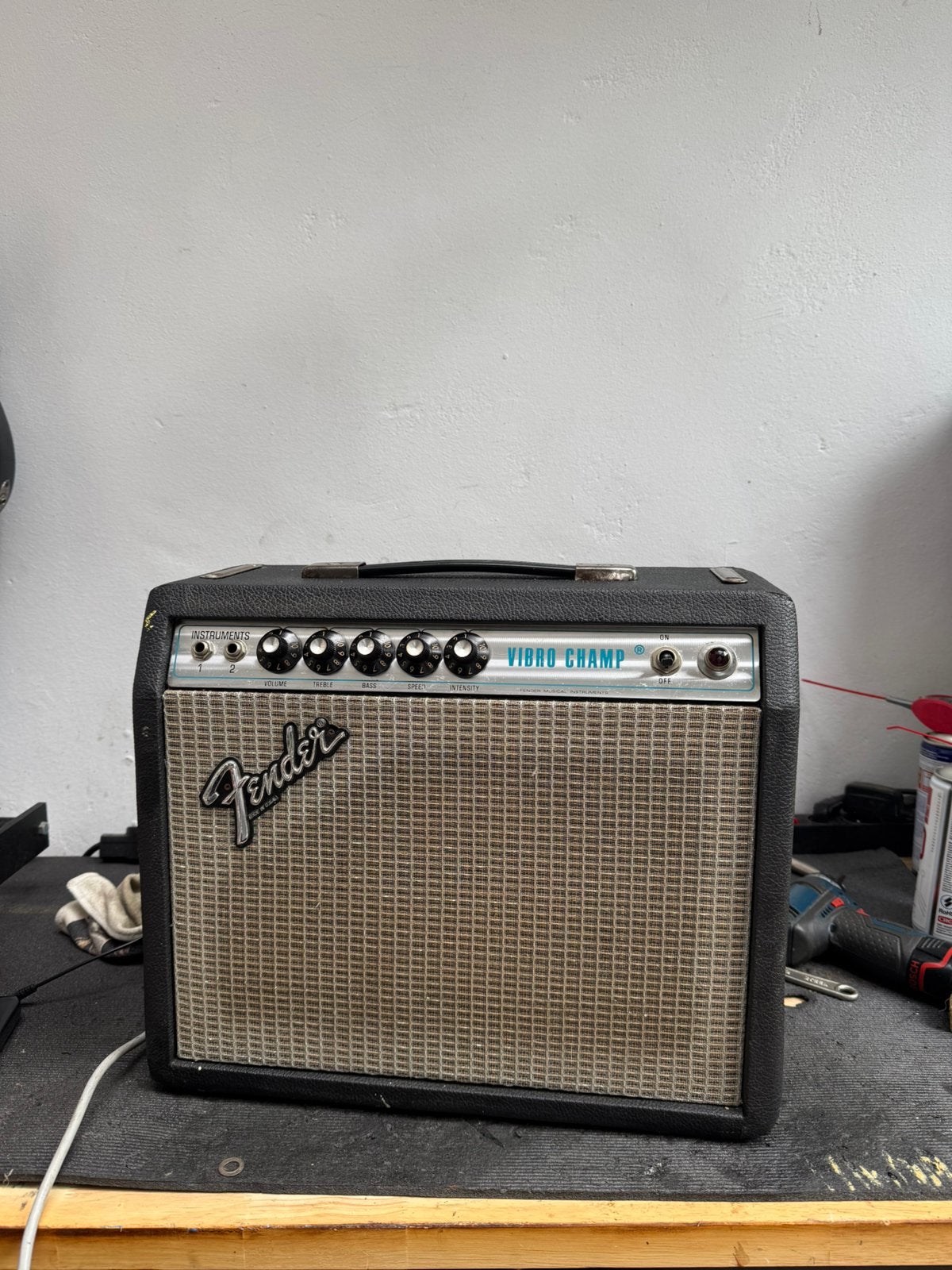 Fender Vibro Champ, Ophalen of Verzenden, Zo goed als nieuw