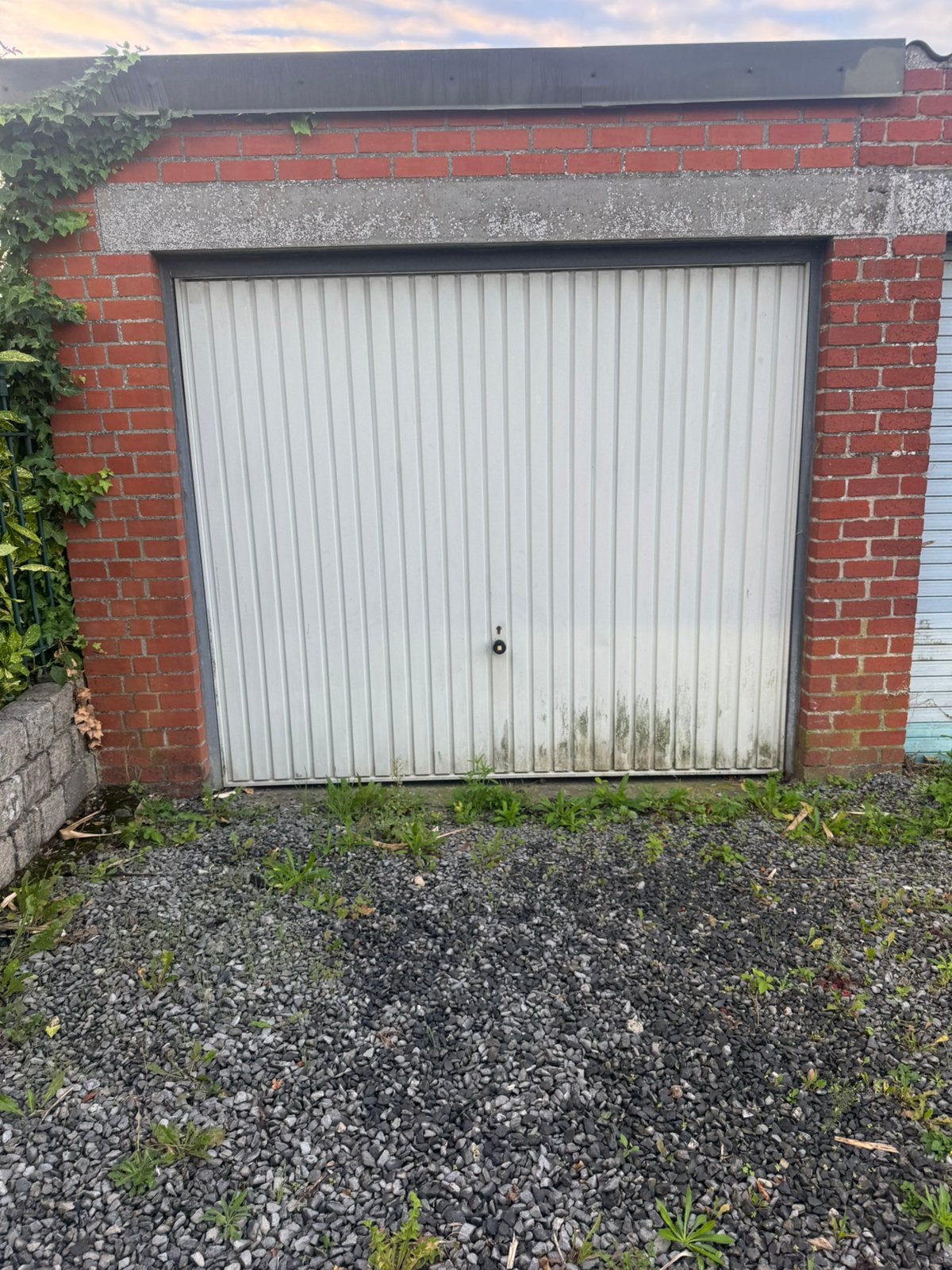 Garage a vendre secteur centre mais calme