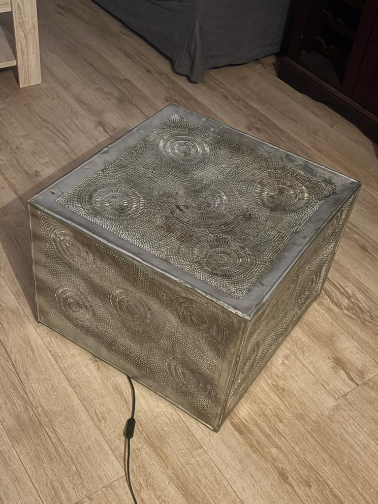 Table basse lumineuse artisanale en métal, Enlèvement ou Envoi, Utilisé, Métal