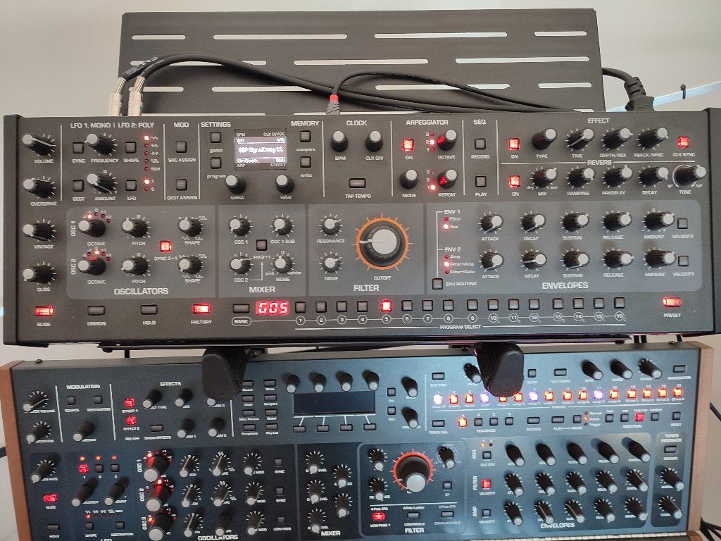 Sequential TAKE-5 Desktop + 4 comm. klankenbanken, Ophalen of Verzenden, Zo goed als nieuw, Met midi-aansluiting
