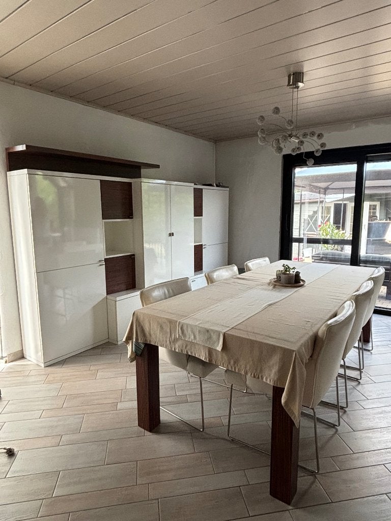 Salle à manger complète + meuble TV, Enlèvement, Comme neuf, Tijdloos/Modern, 6 à 8 chaises