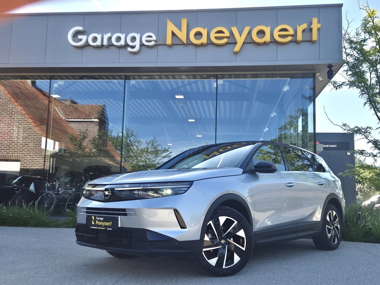 Opel Grandland GS - 1.2 Mild Hybrid, Euro 6, Bedrijf, 5 zetels, Hybride Elektrisch/Benzine