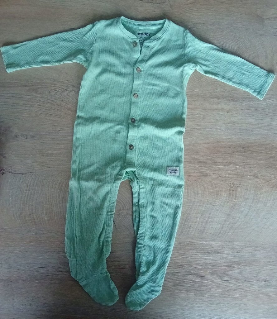 Pyjama Woody 9m en 12m, Kinderen en Baby's, Kinderkleding | Kinder-kledingpakketten, Ophalen, Gebruikt