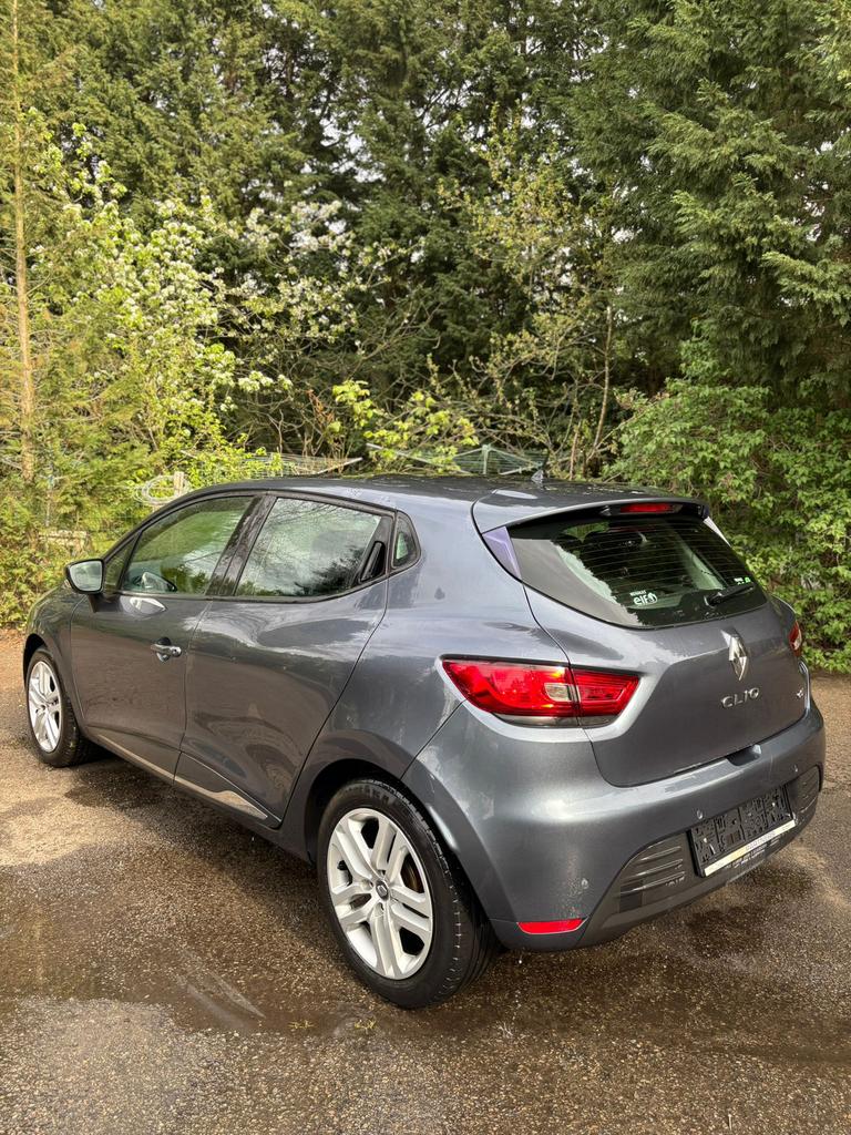 Renault clio 4 phase 2 bose edition EURO 6B EXPORT, Auto's, Renault, Diesel, Particulier, Te koop