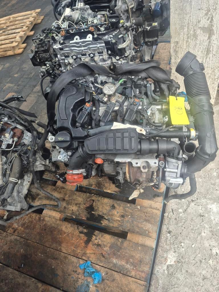 MOTEUR PEUGEOT CITROEN 1.2 AVEC TURBO  HN01 HNZ, Peugeot