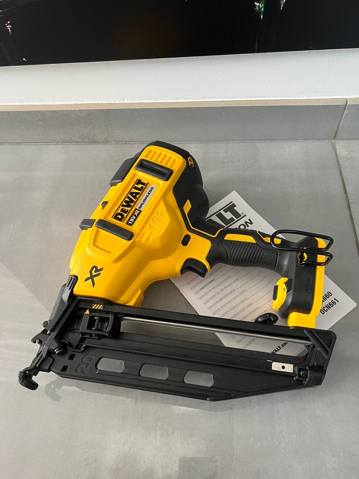 Cloueur de finition 18V Dewalt neuf DCN660, Enlèvement ou Envoi, Neuf
