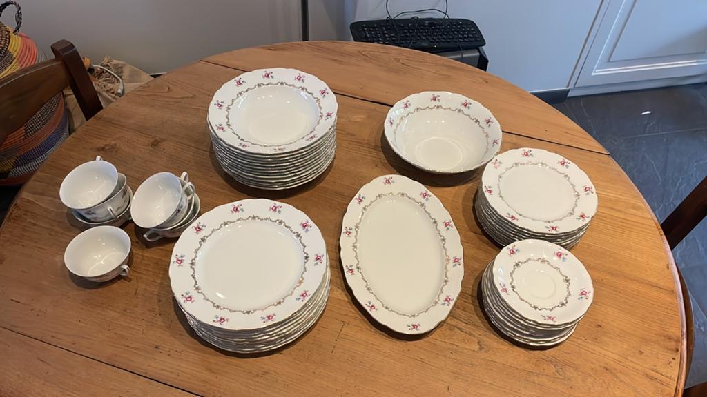 Oud retro servies, Ophalen