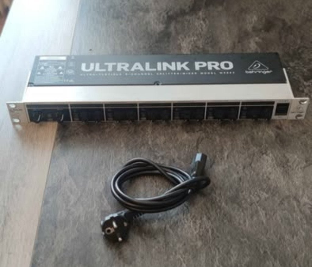 ULTRALINK PRO, Muziek en Instrumenten, Dj-sets en Draaitafels, Ophalen, Zo goed als nieuw, Dj-set, Behringer
