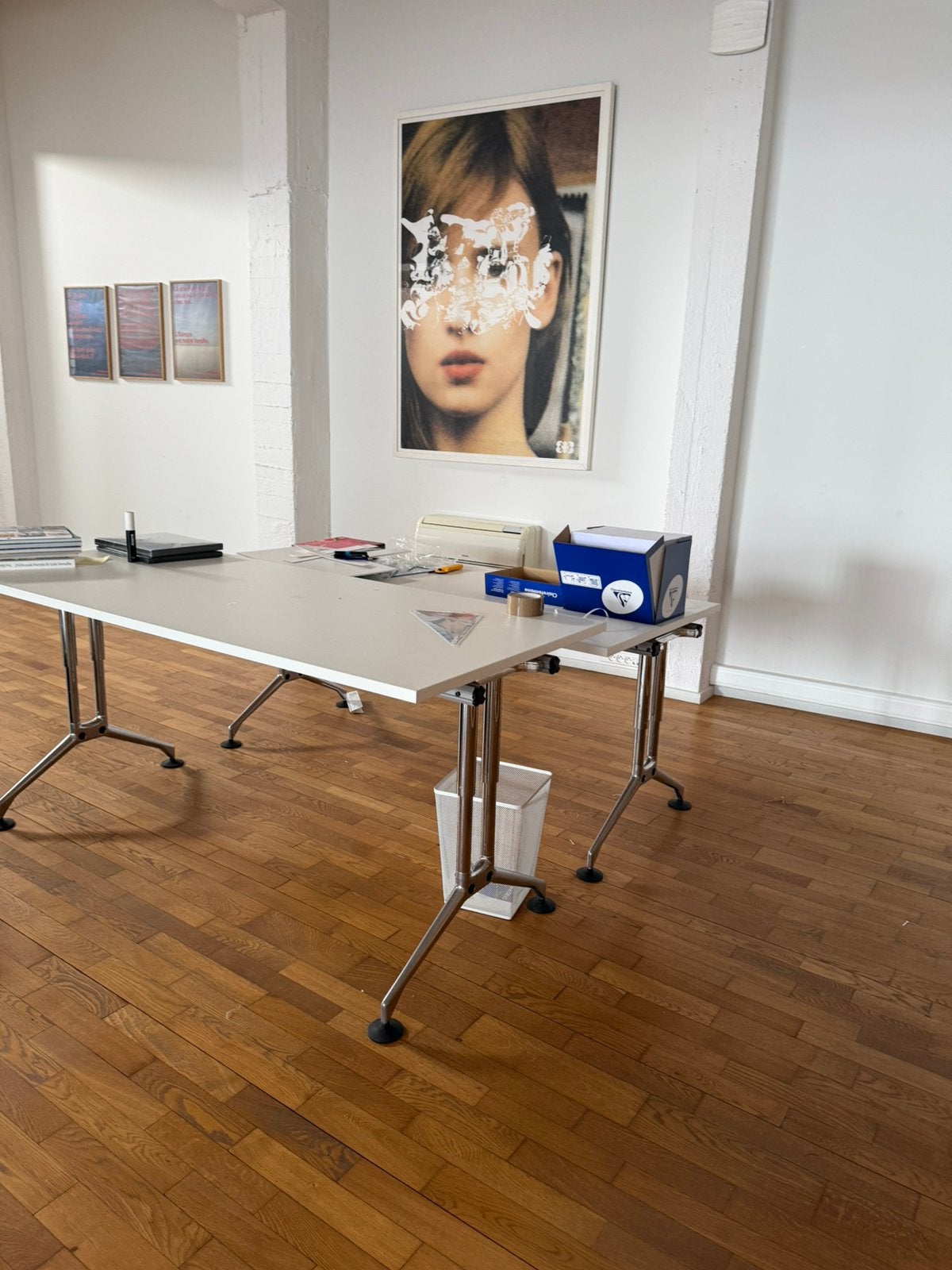 Table de coupe ajustable, Quatre personnes, 150 à 200 cm, 100 à 150 cm, Enlèvement