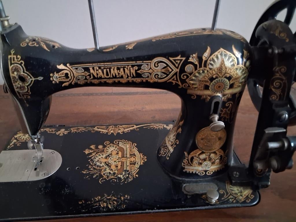 Ancienne machine à coudre, Enlèvement