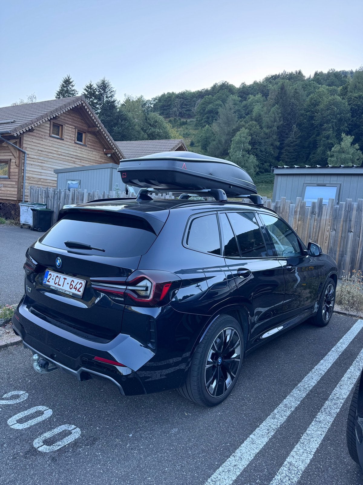 Dakdragers en dakkoffer BMW iX3, Auto diversen, Dakdragers, Zo goed als nieuw, Ophalen