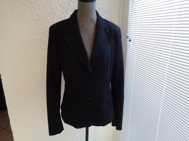 Veste noire dame. Marque: Guess. Taille 40, Taille 38/40 (M), GUESS BY MARIANO"., Comme neuf, Costume ou Complet