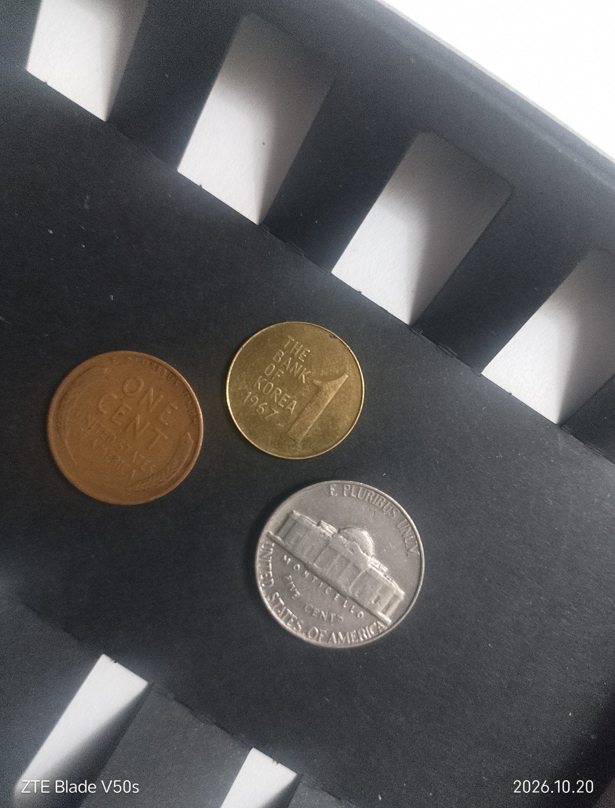 3 pièces, Enlèvement ou Envoi
