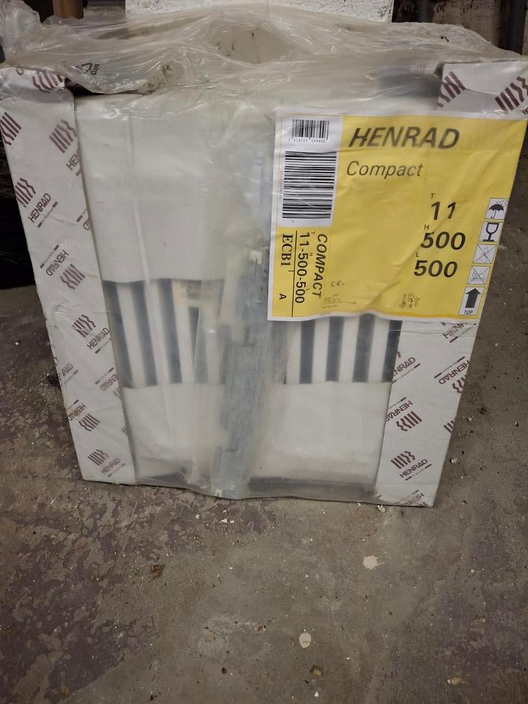 Henrad compacte 4-gats radiator, Ophalen, Nieuw, Radiator