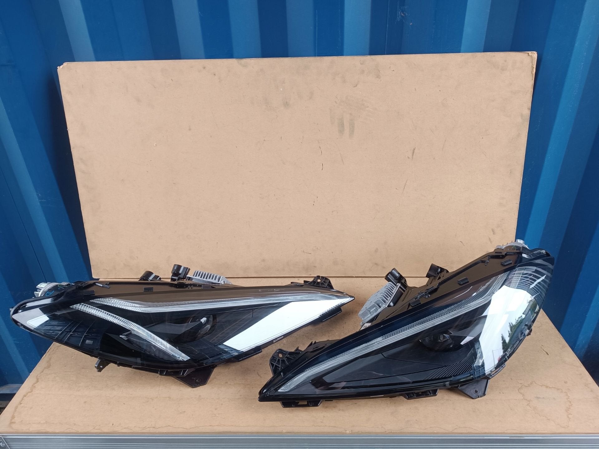 Phare gauche Chevrolet Corvette C8 85545921, Info@gm.com, Chevrolet, Utilisé, Renaissance Center 300
48265  Detroit