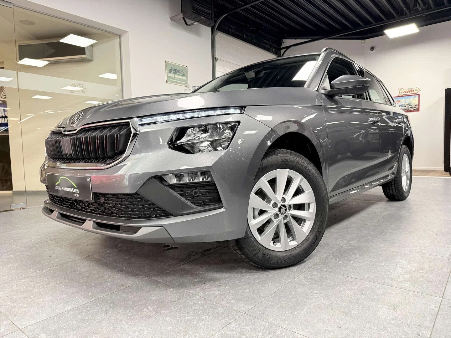 Skoda Kamiq Kamiq 1.0 TSI Selection * 5 j garantie ! * NEW C, Neuf, Argent ou Gris, Achat, Boîte manuelle