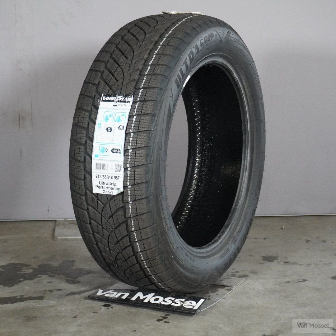 Goodyear Ultra Grip Performance Gen 1 215/55/R18 95T, Auto-onderdelen, Banden en Velgen, 18 inch, 215 mm, -, -