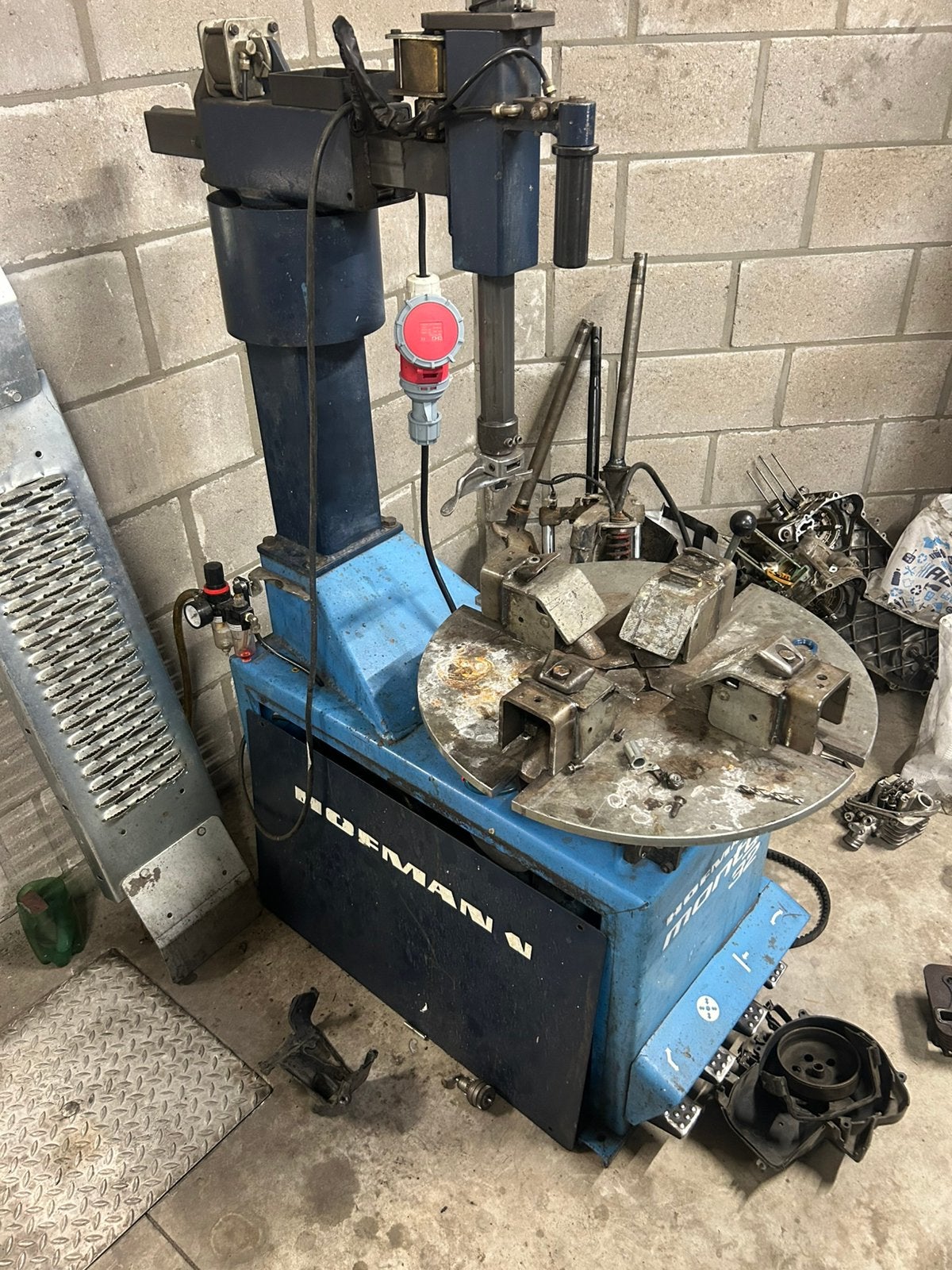 Bandenmachine Hofmann, Ophalen, Gebruikt