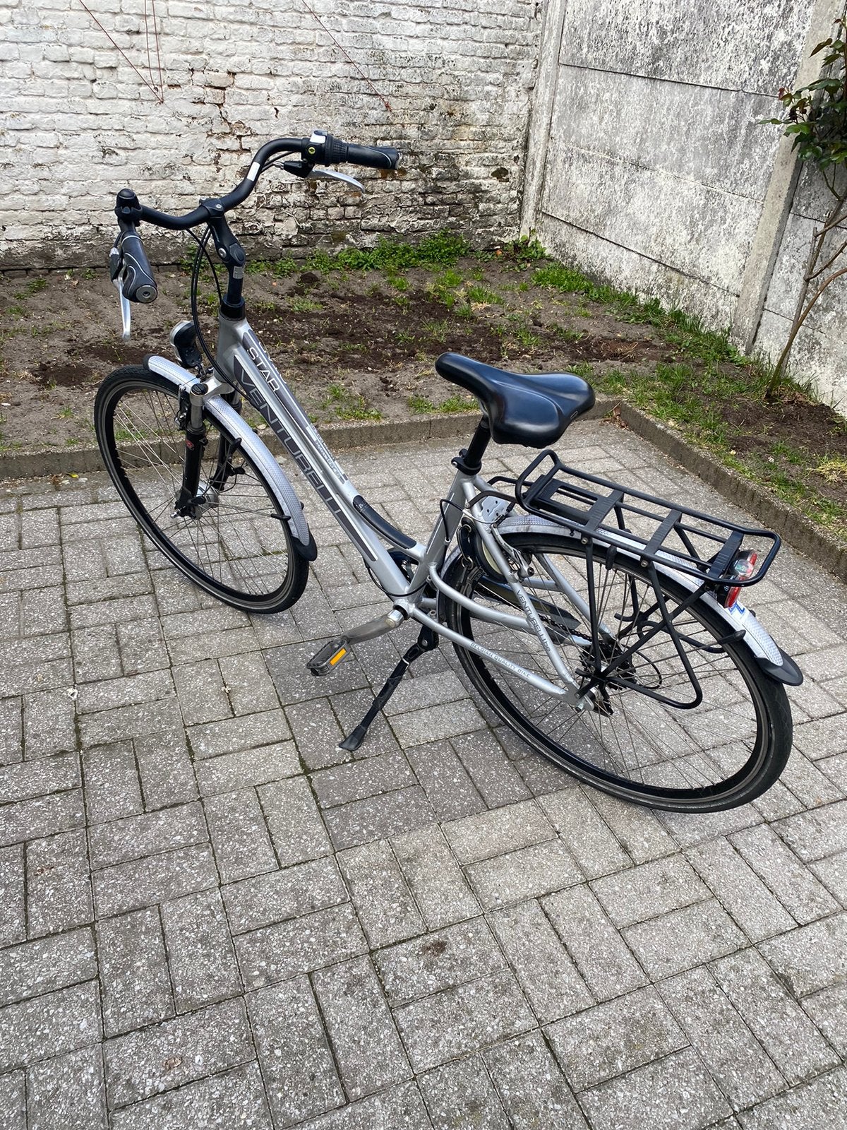 VENTURELLI DAMES👩🏻‍🦰 FIETS IN NIEUW👌 STAAT, Fietsen en Brommers, Ophalen, Zo goed als nieuw
