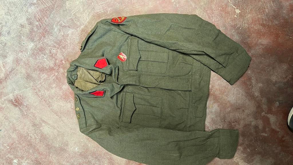 Leger uniform volledig belgische leger, Kleding | Heren, Ophalen, Gedragen, Groen