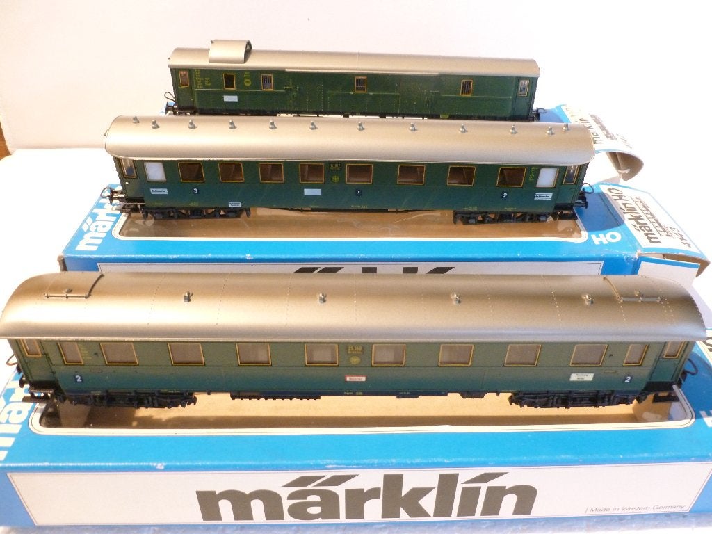 TRAINS HO, Wisselstroom, Wagon, Ophalen of Verzenden, Zo goed als nieuw