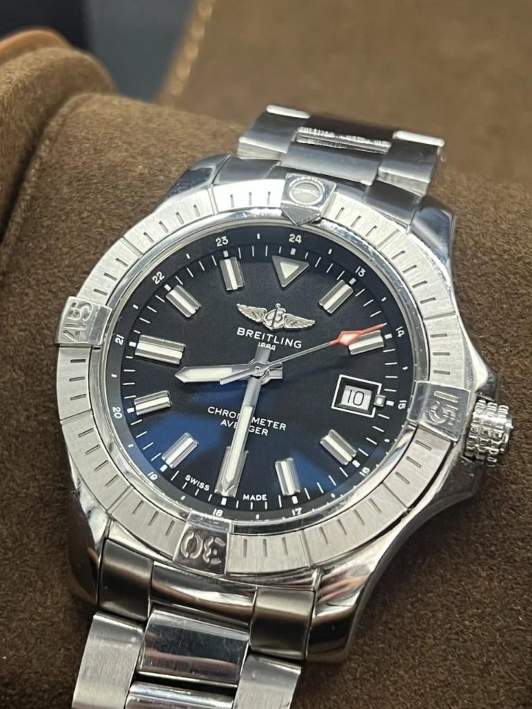 Breitling Avenger 44 mm A17318 (2021) Full Set, Bijoux, Sacs & Beauté, Montres | Hommes, Comme neuf, Montre-bracelet, Breitling
