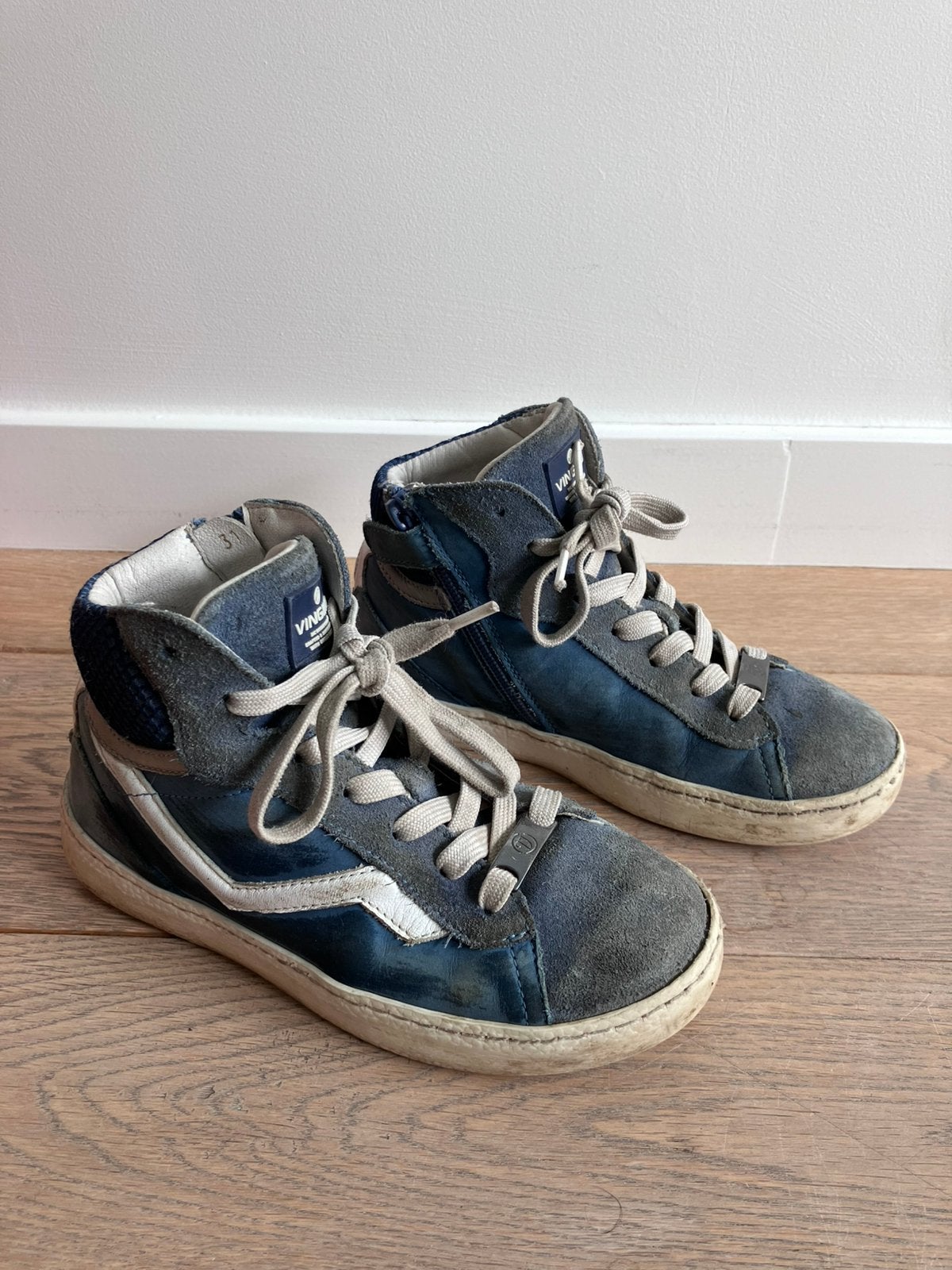 Blauwe schoenen jongen maat 31, Kinderen en Baby's, Kinderkleding | Schoenen en Sokken, Ophalen, Gebruikt, Schoenen, Jongen