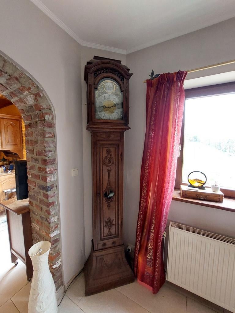 Horloge de parquet, Enlèvement