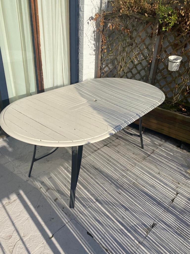 Table exterieure, Jardin & Terrasse, Enlèvement, Utilisé, Ovale, Bois