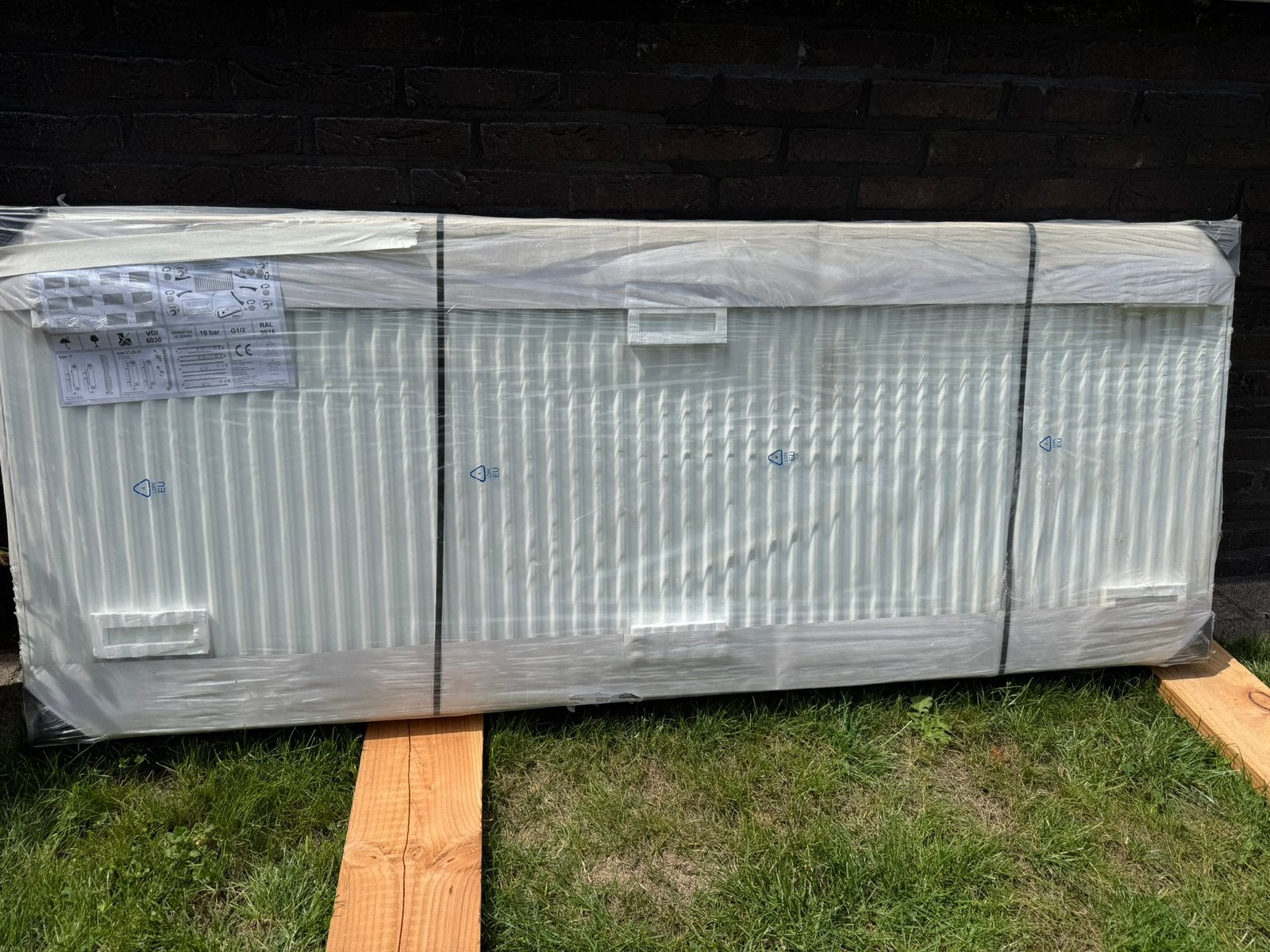 Nieuwe radiator, vlakke voorplaat, 3425w 70cm x 180cm, 800 watts ou plus, Comme neuf, Enlèvement, 150 cm ou plus