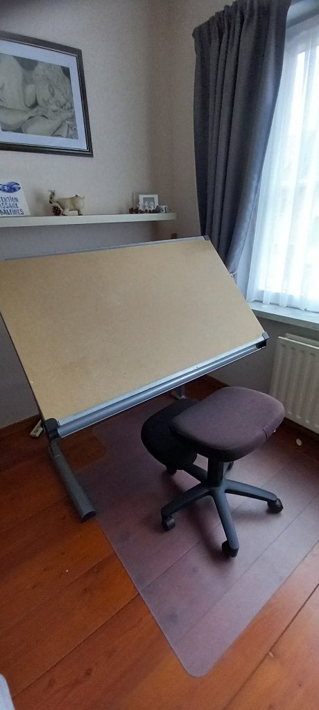 tekentafel met ergonomische kruk, Doe-het-zelf en Bouw, Tekentafels, Gebruikt, Minder dan 130 cm, Ophalen