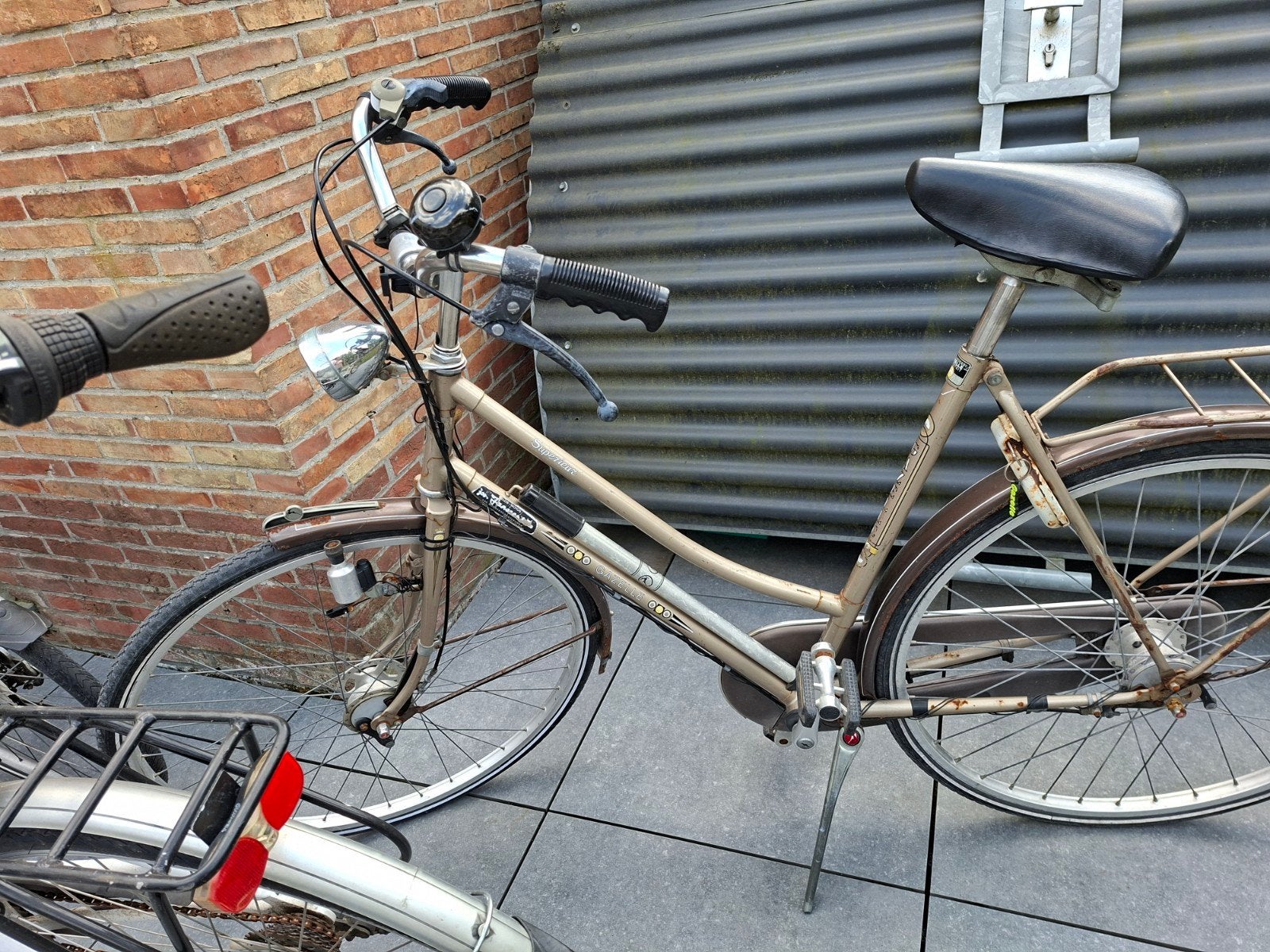 damesfiets, kotfiets, Ophalen