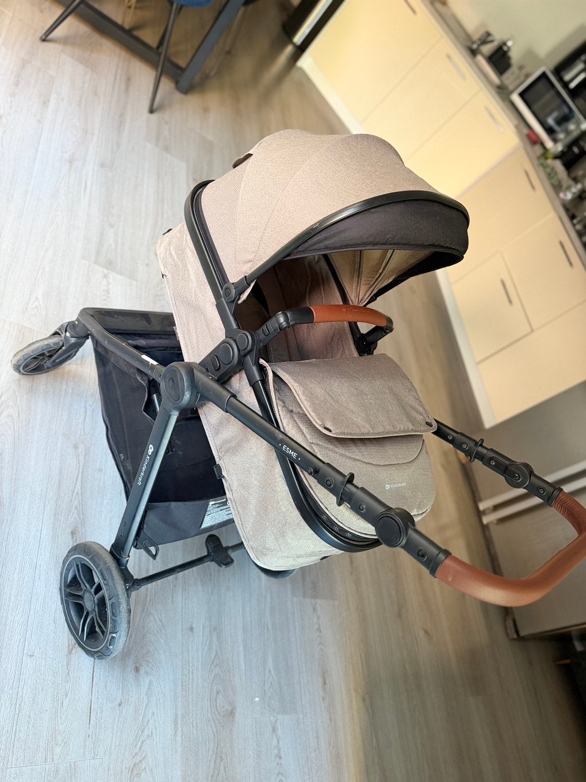 Kinderwagen Kinderkraft – beige, Ophalen, Zo goed als nieuw, Kinderwagen