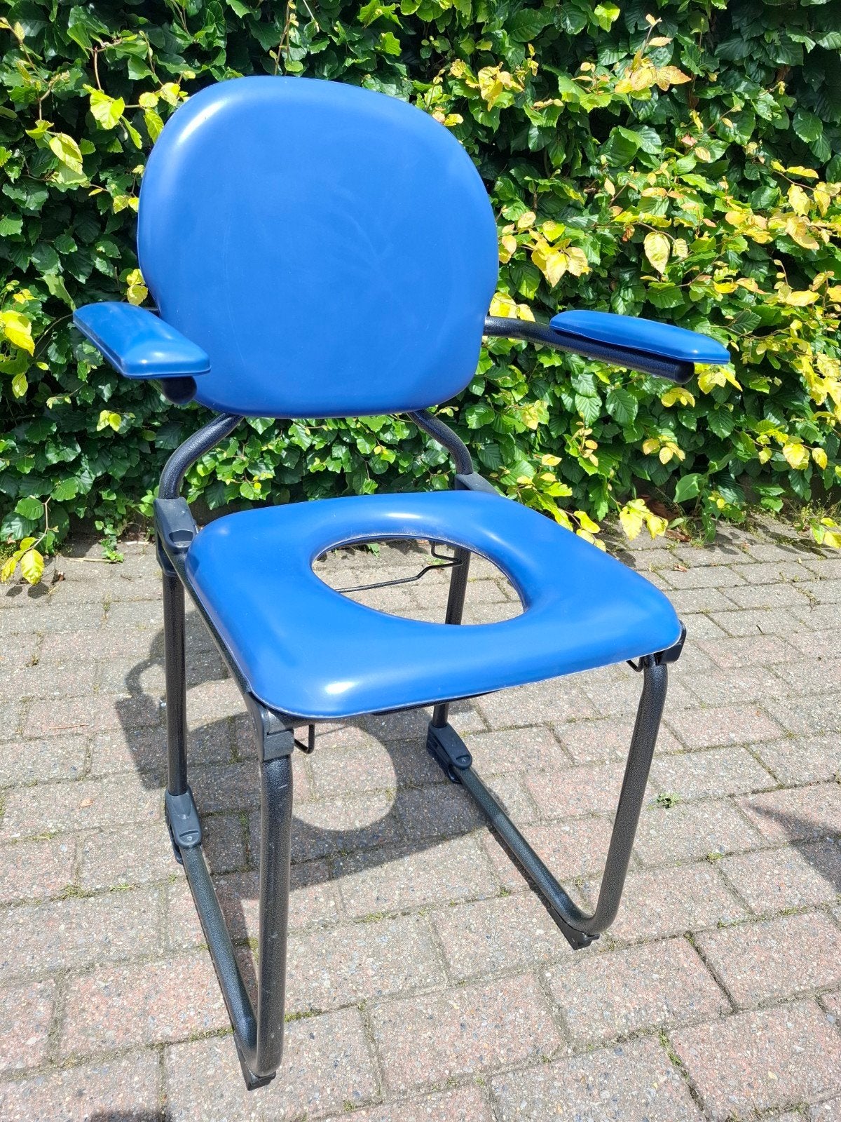 Chaise de toilette - chaise percée pliable avec seau, Divers, Enlèvement