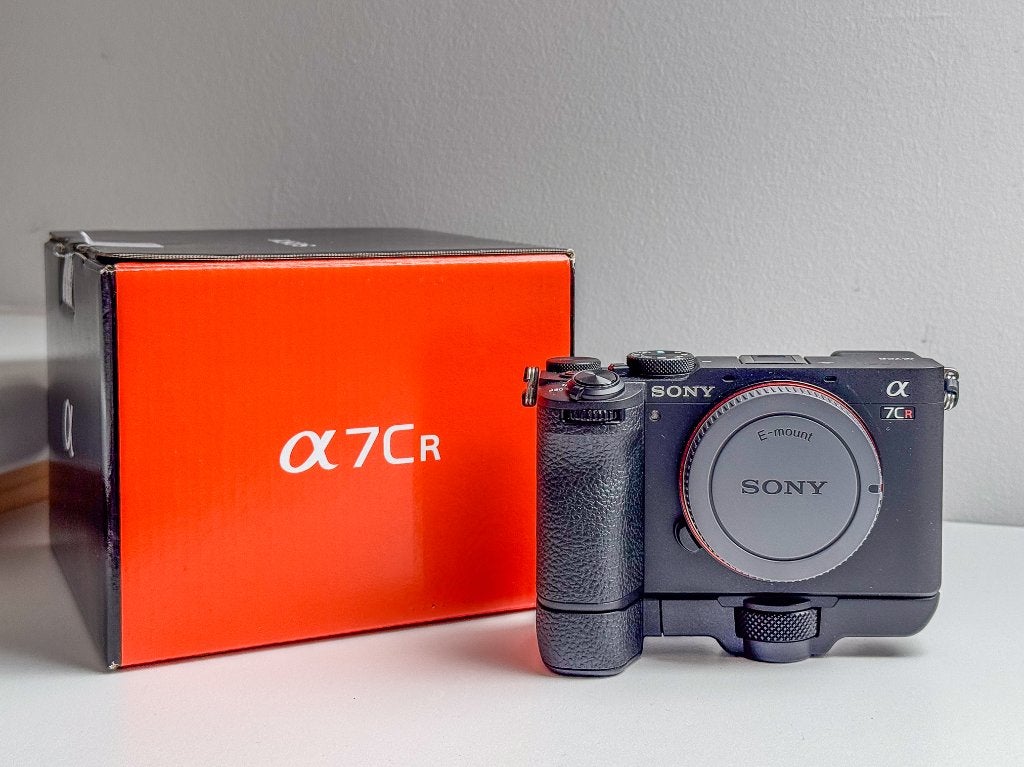 Sony A7CR + Sony lenzen + Sony NISSIN flits set, TV, Hi-fi & Vidéo, Appareils photo numériques, Écran inclinable/pivotant, Enlèvement ou Envoi