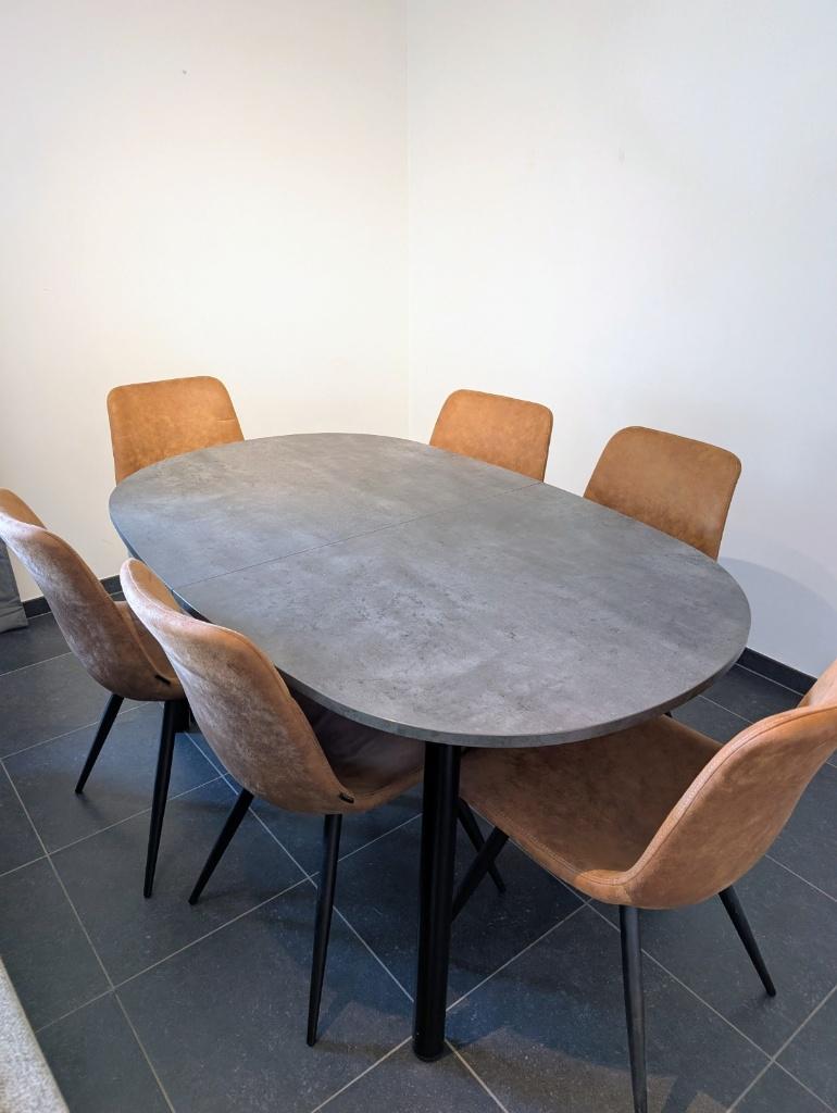 Tafel (uitschuifbaar) + 6 stoelen, Antiek en Kunst, Ophalen