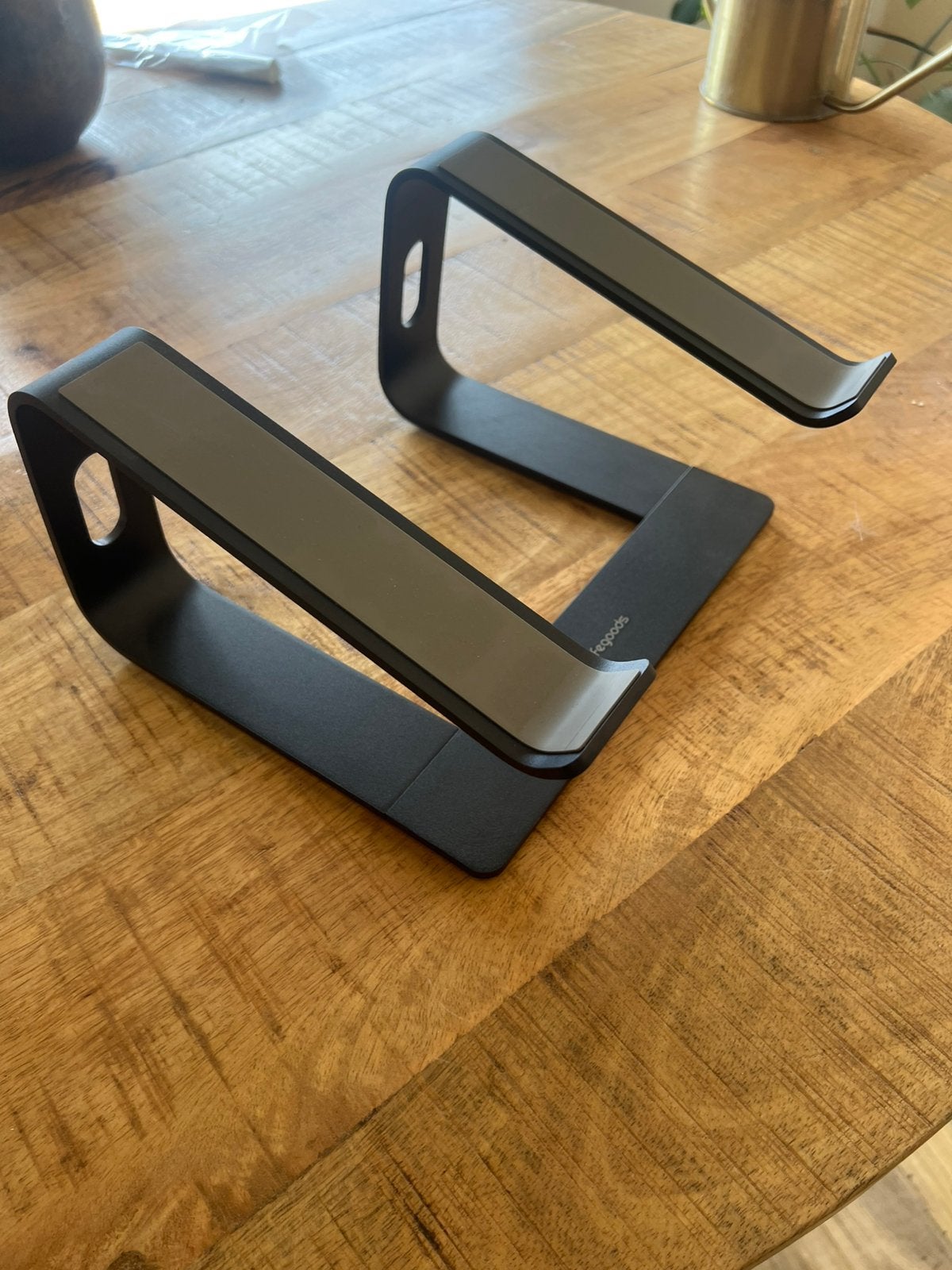 Laptop stand, Computers en Software, Laptopstandaarden, Ophalen, Zo goed als nieuw