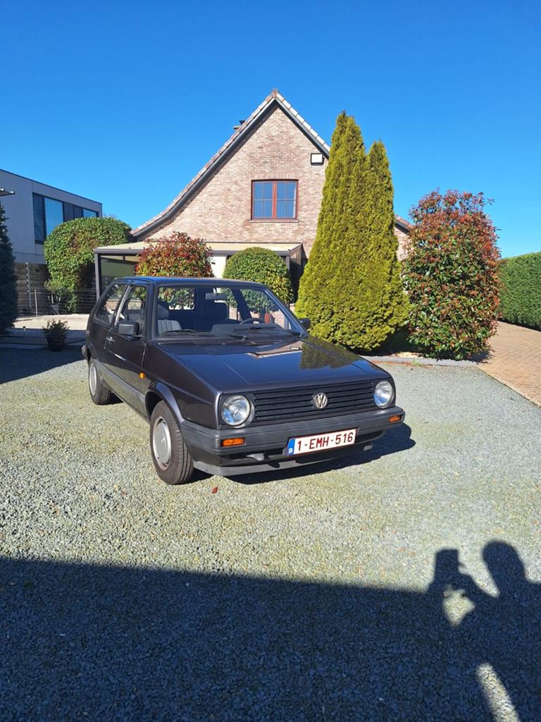 Volkswagen golf 2 oltimer 1.3 benzine perfecte staat, Auto's, Voorwielaandrijving, Stof, Zwart, Volkswagen