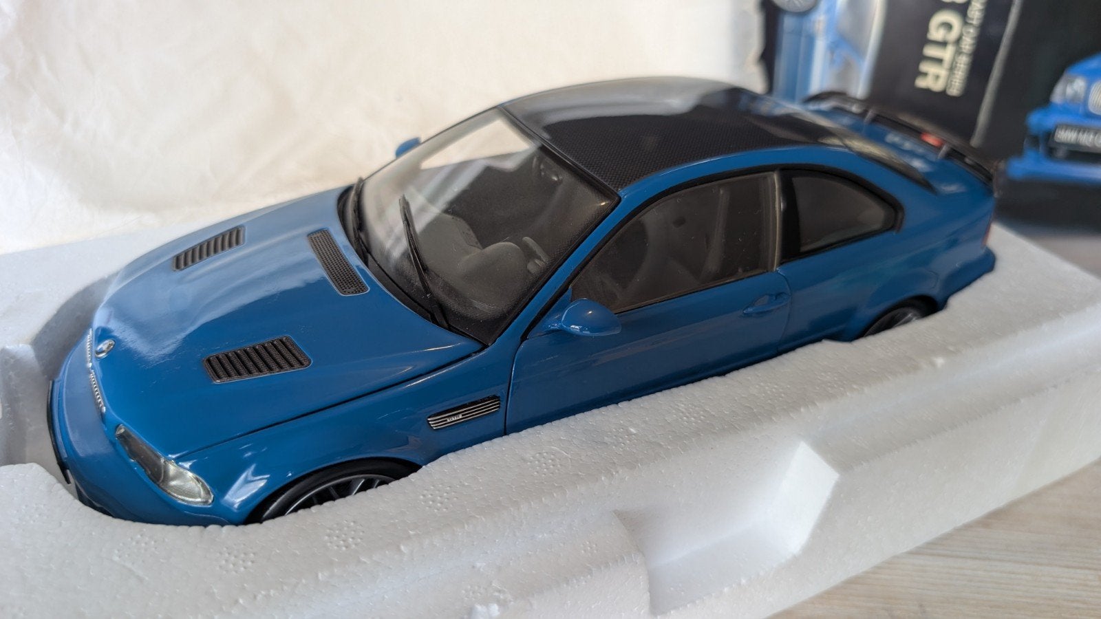 Kyosho 08507BL BMW M3 GTR blue, Hobby & Loisirs créatifs, Voitures miniatures | 1:18, Enlèvement ou Envoi, Comme neuf, Voiture