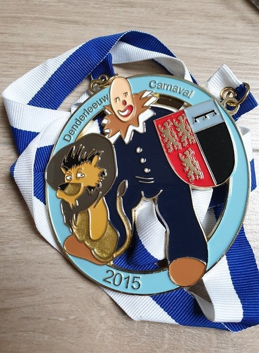 Carnaval medaille Denderleeuw 2015, Enlèvement ou Envoi