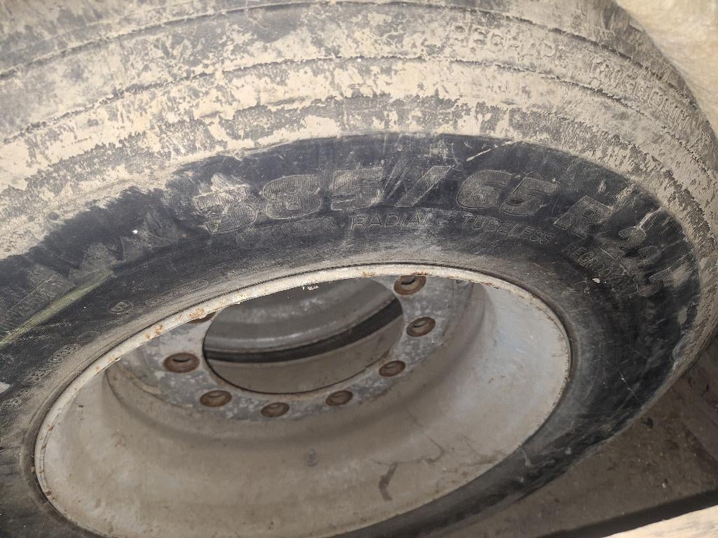 pneus 365/65R22.5 avec jantes 10trous, Articles professionnels, Enlèvement